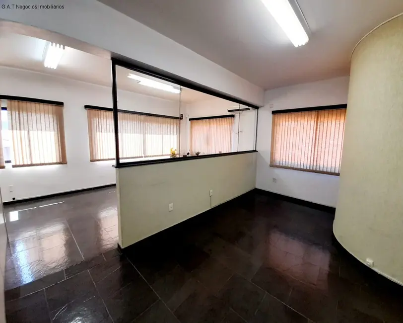 Loja para alugar, 240m2 em Centro, Sorocaba - SP - imagem 8 Foto 8 de Loja para alugar, 240m2 em Centro, Sorocaba - SP