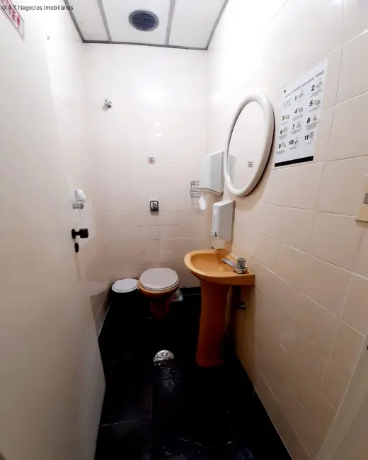 Loja para alugar, 240m2 em Centro, Sorocaba - SP - imagem 6 Foto 6 de Loja para alugar, 240m2 em Centro, Sorocaba - SP