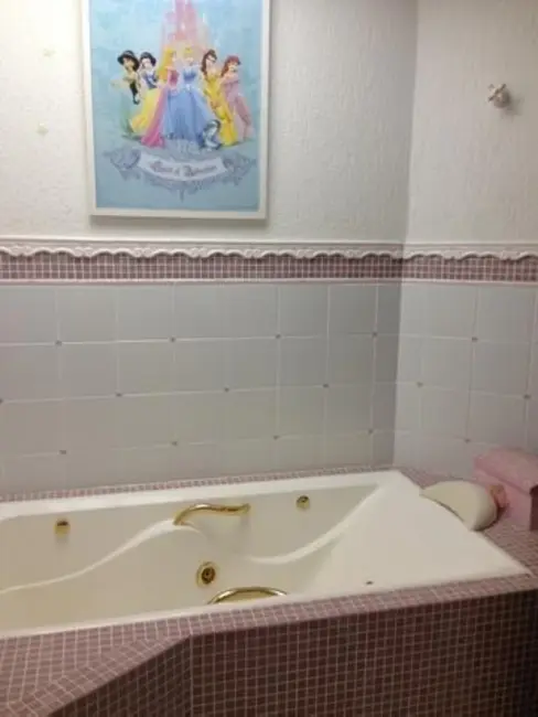 Casa de Condomínio com 4 quartos para alugar, 492m2 em Aparecidinha, Sorocaba - SP - imagem 5 Foto 5 de Casa de Condomínio com 4 quartos para alugar, 492m2 em Aparecidinha, Sorocaba - SP