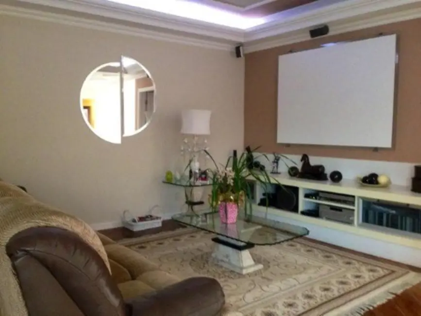 Casa de Condomínio com 4 quartos para alugar, 492m2 em Aparecidinha, Sorocaba - SP - imagem 4 Foto 4 de Casa de Condomínio com 4 quartos para alugar, 492m2 em Aparecidinha, Sorocaba - SP