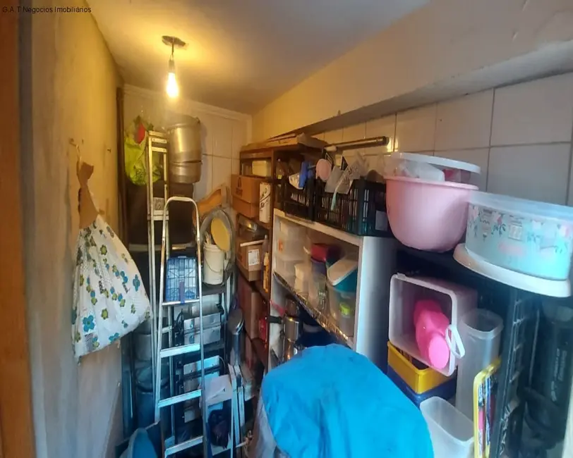 Casa com 4 quartos à venda, 160m2 em Jardim Itanguá, Sorocaba - SP - imagem 3 Foto 3 de Casa com 4 quartos à venda, 160m2 em Jardim Itanguá, Sorocaba - SP