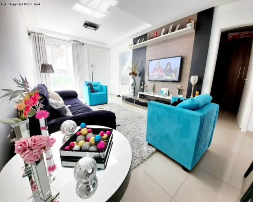 Foto 9 de Casa de Condomínio com 3 quartos à venda, 245m2 em Iporanga, Sorocaba - SP