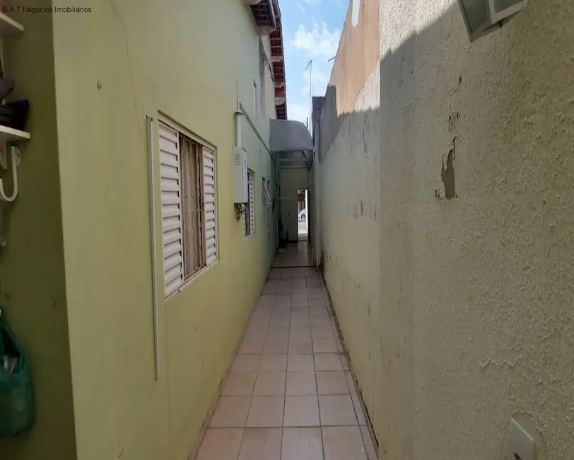 Casa com 3 quartos à venda, 140m2 em Wanel Ville, Sorocaba - SP - imagem 2 Foto 2 de Casa com 3 quartos à venda, 140m2 em Wanel Ville, Sorocaba - SP