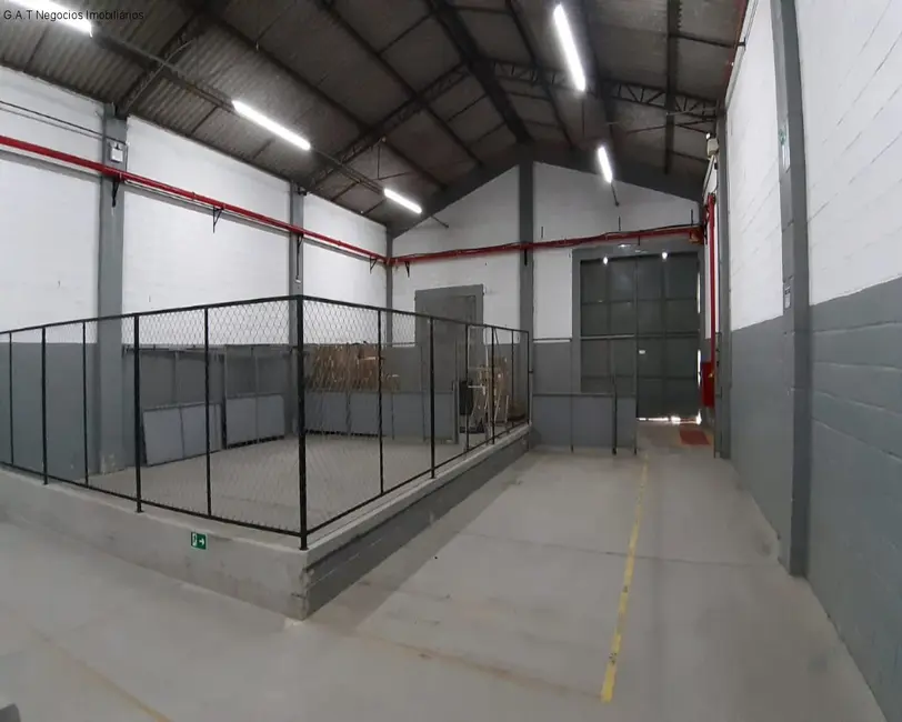 Foto 5 de Armazém / Galpão para alugar, 1520m2 em Aluminio - SP