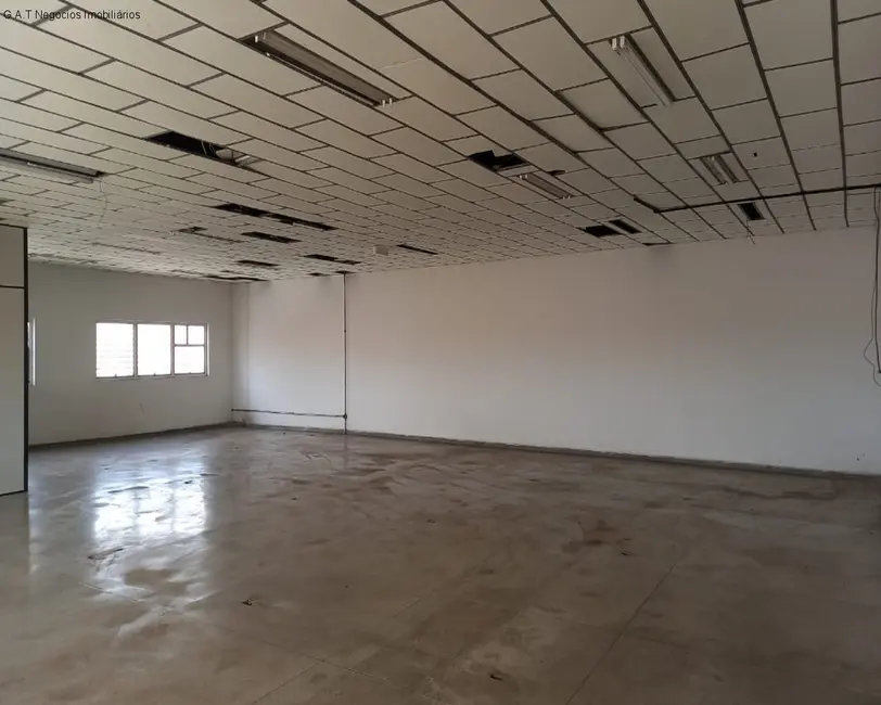 Sala Comercial para alugar, 800m2 em Vila Hortência, Sorocaba - SP - imagem 5 Foto 5 de Sala Comercial para alugar, 800m2 em Vila Hortência, Sorocaba - SP