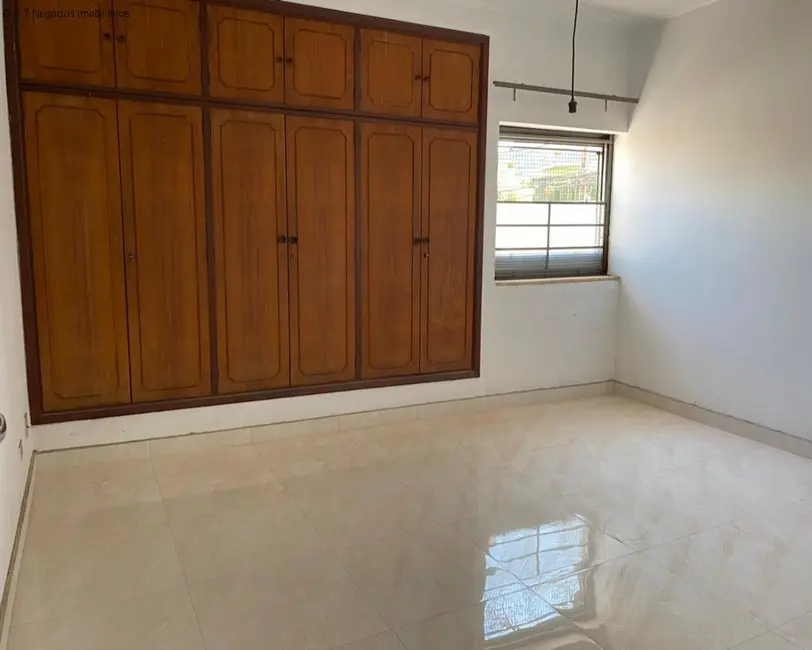 Casa com 3 quartos à venda, 194m2 em Jardim Vergueiro, Sorocaba - SP - imagem 3 Foto 3 de Casa com 3 quartos à venda, 194m2 em Jardim Vergueiro, Sorocaba - SP