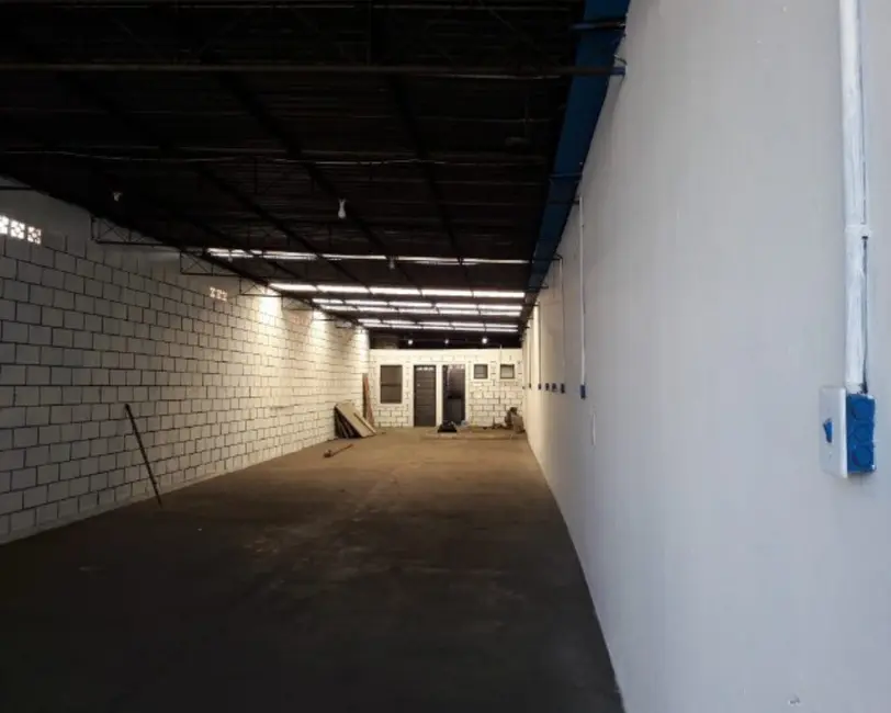 Sala Comercial à venda, 180m2 em Vila Santa Rita, Sorocaba - SP - imagem 1 Foto 1 de Sala Comercial à venda, 180m2 em Vila Santa Rita, Sorocaba - SP