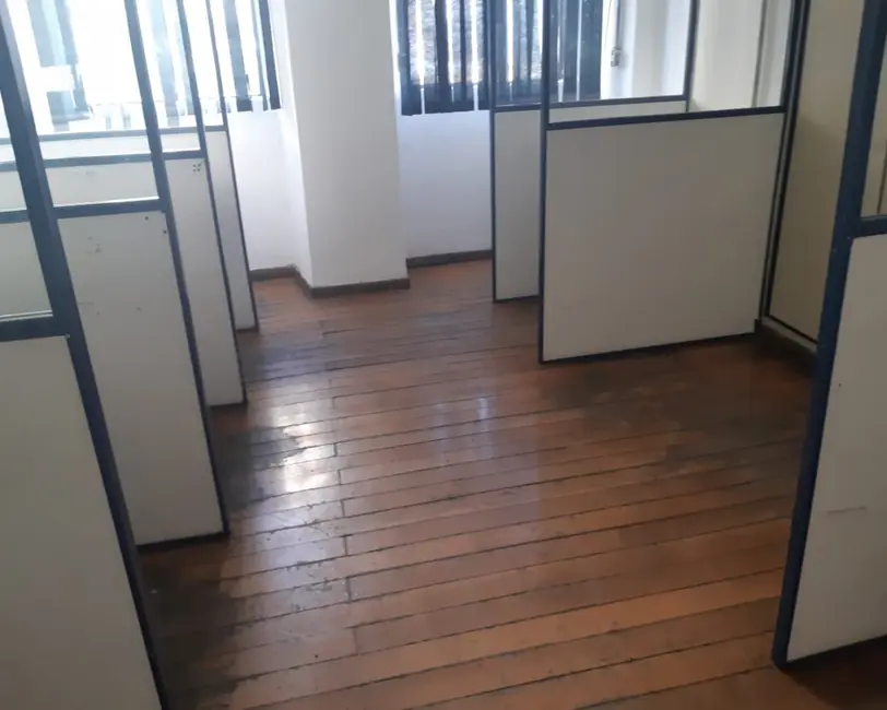 Loja para alugar, 400m2 em Centro, Sorocaba - SP - imagem 9 Foto 9 de Loja para alugar, 400m2 em Centro, Sorocaba - SP