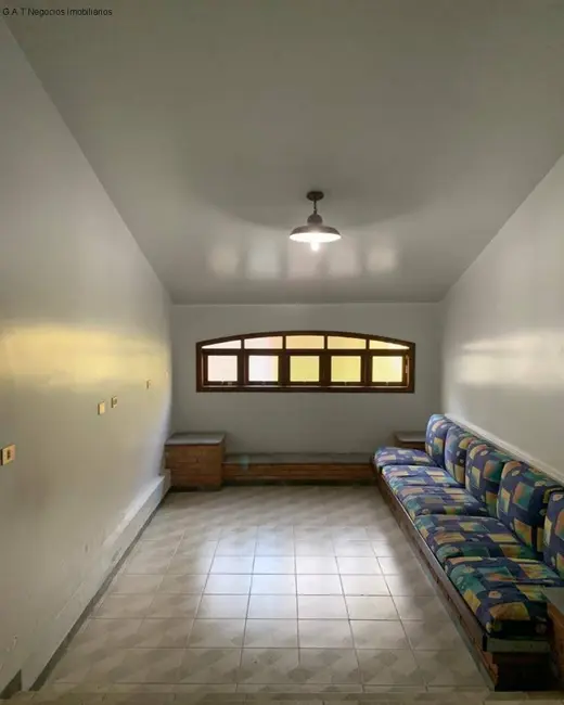 Casa com 4 quartos para alugar, 230m2 em Vila Trujillo, Sorocaba - SP - imagem 5 Foto 5 de Casa com 4 quartos para alugar, 230m2 em Vila Trujillo, Sorocaba - SP