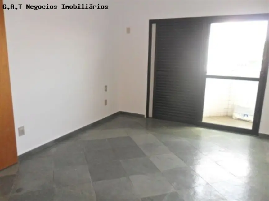 Apartamento com 4 quartos à venda, 271m2 em Centro, Sorocaba - SP - imagem 7 Foto 7 de Apartamento com 4 quartos à venda, 271m2 em Centro, Sorocaba - SP