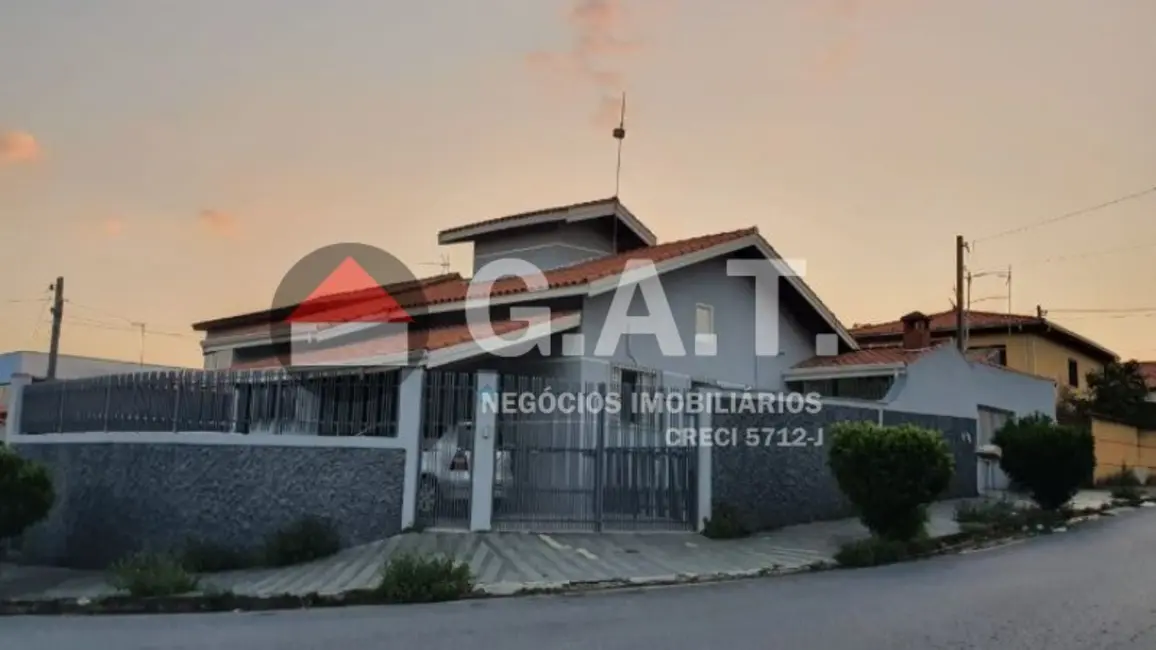 Foto 1 de Casa com 4 quartos à venda, 222m2 em Jardim Leocádia, Sorocaba - SP
