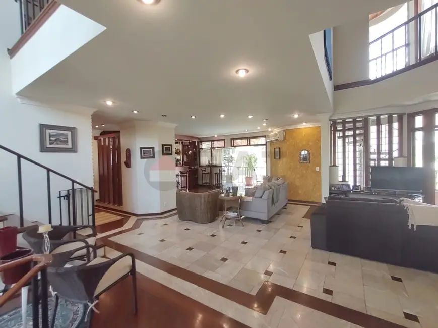 Casa de Condomínio com 5 quartos à venda, 656m2 em Rancho Dirce, Sorocaba - SP - imagem 5 Foto 5 de Casa de Condomínio com 5 quartos à venda, 656m2 em Rancho Dirce, Sorocaba - SP