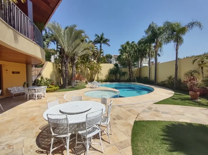 Casa de Condomínio com 5 quartos à venda, 656m2 em Rancho Dirce, Sorocaba - SP - imagem 2 Foto 2 de Casa de Condomínio com 5 quartos à venda, 656m2 em Rancho Dirce, Sorocaba - SP