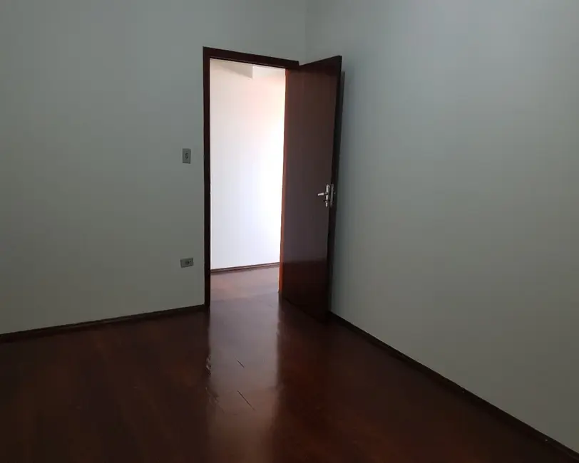 Casa com 2 quartos à venda, 125m2 em Jardim Faculdade, Sorocaba - SP - imagem 5 Foto 5 de Casa com 2 quartos à venda, 125m2 em Jardim Faculdade, Sorocaba - SP