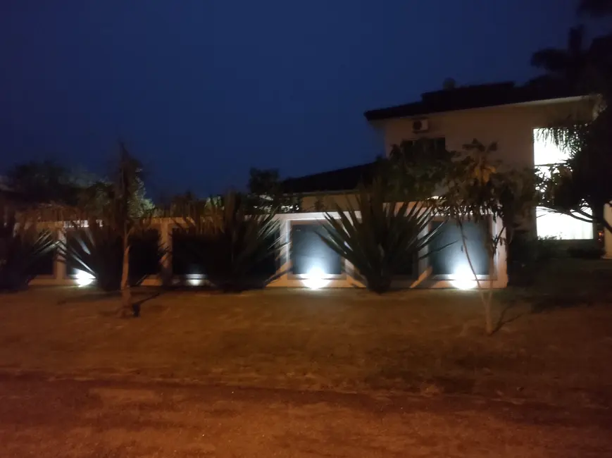 Foto 9 de Casa de Condomínio com 3 quartos à venda, 200m2 em Aracoiaba Da Serra - SP