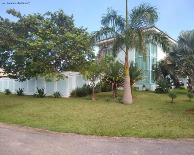 Foto 2 de Casa de Condomínio com 3 quartos à venda, 200m2 em Aracoiaba Da Serra - SP