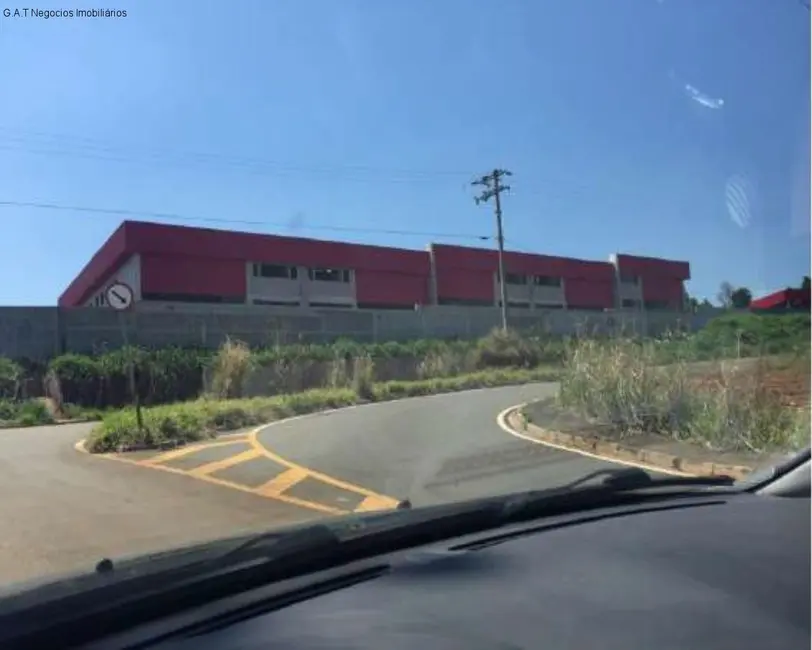 Foto 2 de Armazém / Galpão para alugar, 1700m2 em Zona Industrial, Sorocaba - SP