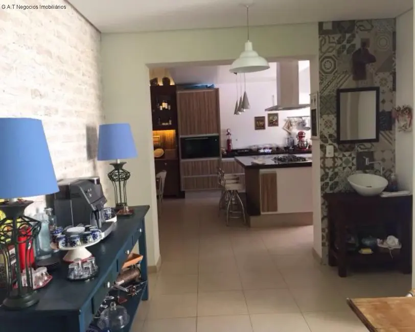 Casa com 3 quartos à venda, 407m2 em Jardim Faculdade, Sorocaba - SP - imagem 2 Foto 2 de Casa com 3 quartos à venda, 407m2 em Jardim Faculdade, Sorocaba - SP