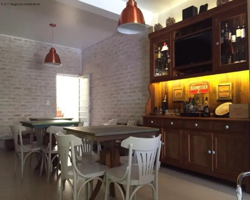 Casa com 3 quartos à venda, 407m2 em Jardim Faculdade, Sorocaba - SP - imagem 3 Foto 3 de Casa com 3 quartos à venda, 407m2 em Jardim Faculdade, Sorocaba - SP