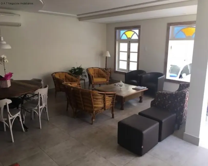 Casa com 3 quartos à venda, 407m2 em Jardim Faculdade, Sorocaba - SP - imagem 1 Foto 1 de Casa com 3 quartos à venda, 407m2 em Jardim Faculdade, Sorocaba - SP