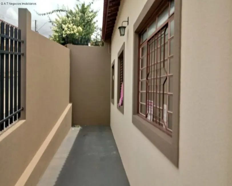 Casa com 3 quartos à venda, 105m2 em Jardim Simus, Sorocaba - SP - imagem 3 Foto 3 de Casa com 3 quartos à venda, 105m2 em Jardim Simus, Sorocaba - SP