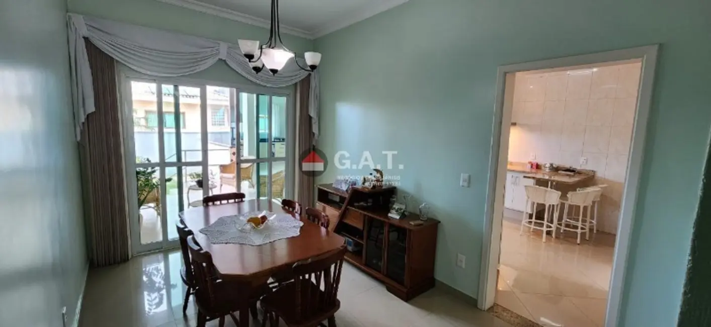 Foto 8 de Casa de Condomínio com 3 quartos à venda, 250m2 em Aparecidinha, Sorocaba - SP