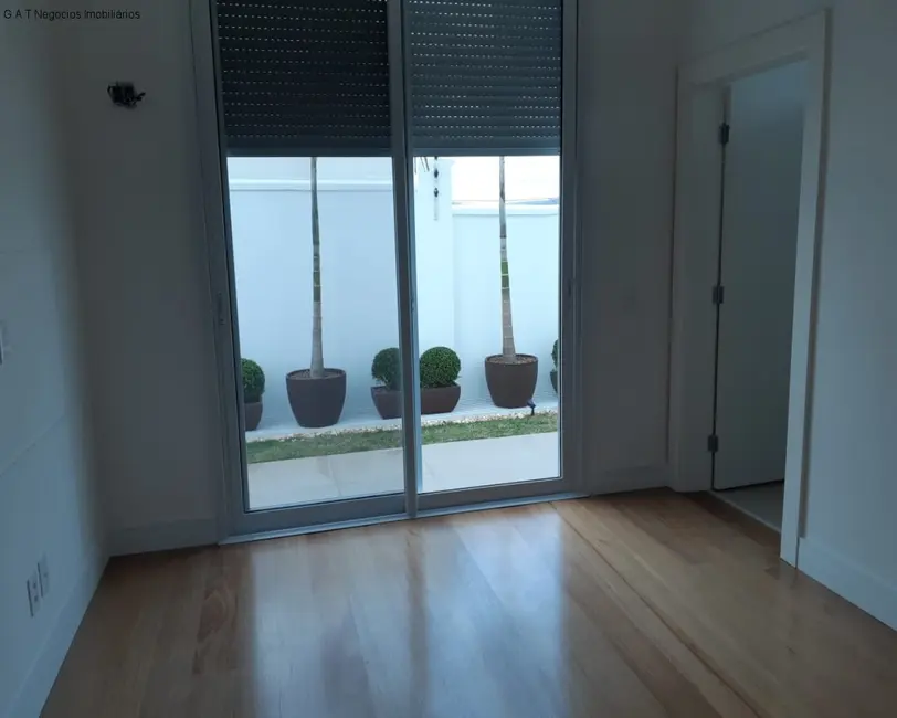 Casa de Condomínio com 2 quartos à venda, 230m2 em Alphaville Nova Esplanada, Votorantim - SP - imagem 5 Foto 5 de Casa de Condomínio com 2 quartos à venda, 230m2 em Alphaville Nova Esplanada, Votorantim - SP