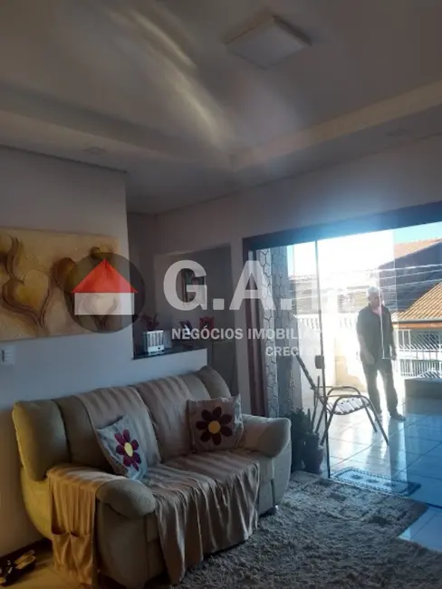 Casa com 4 quartos à venda, 200m2 em Jardim São Lourenzo, Sorocaba - SP - imagem 4 Foto 4 de Casa com 4 quartos à venda, 200m2 em Jardim São Lourenzo, Sorocaba - SP