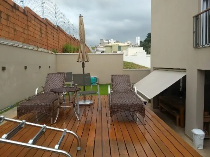 Foto 2 de Casa de Condomínio com 3 quartos à venda, 250m2 em Itapeva, Votorantim - SP