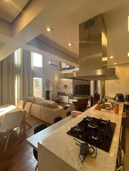 Foto 1 de Casa de Condomínio com 3 quartos à venda, 250m2 em Itapeva, Votorantim - SP