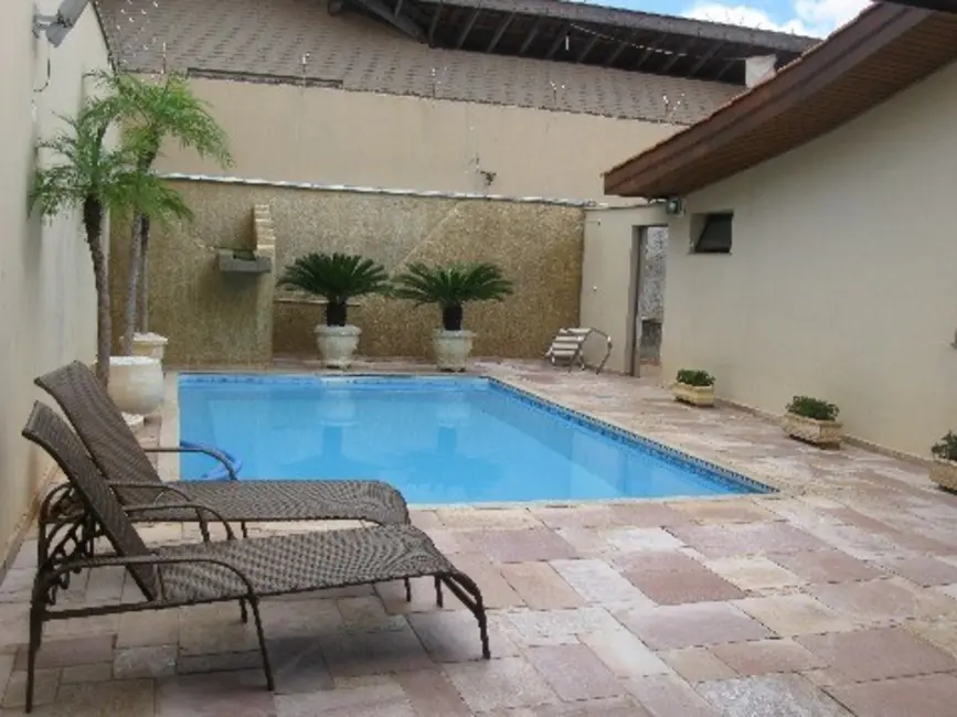 Foto 1 de Casa com 3 quartos à venda, 380m2 em Jardim Santa Rosália, Sorocaba - SP