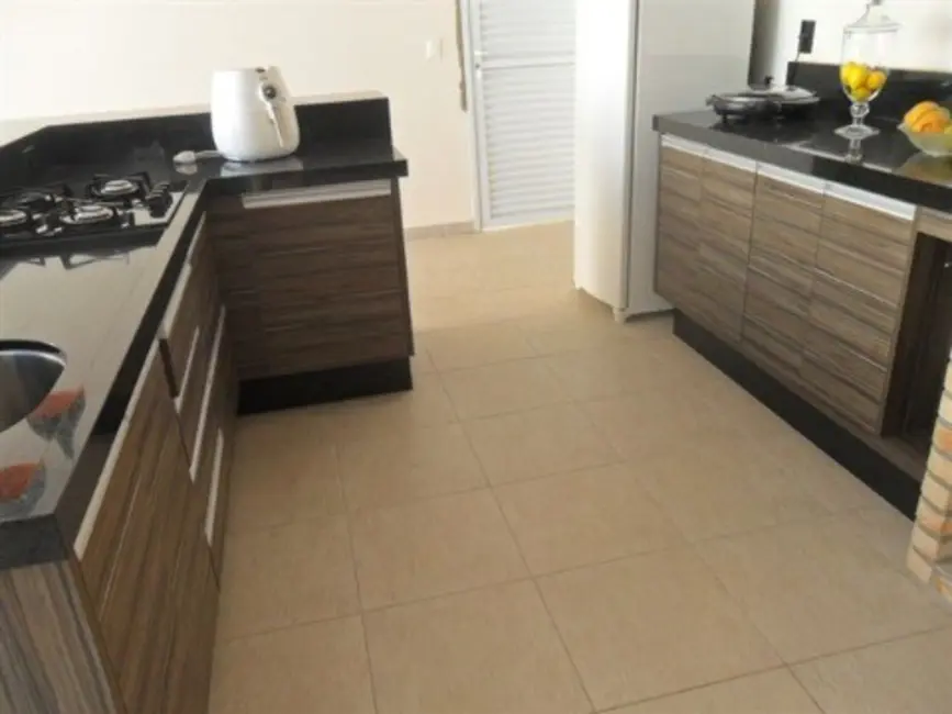 Foto 8 de Casa de Condomínio com 5 quartos à venda, 325m2 em Aparecidinha, Sorocaba - SP