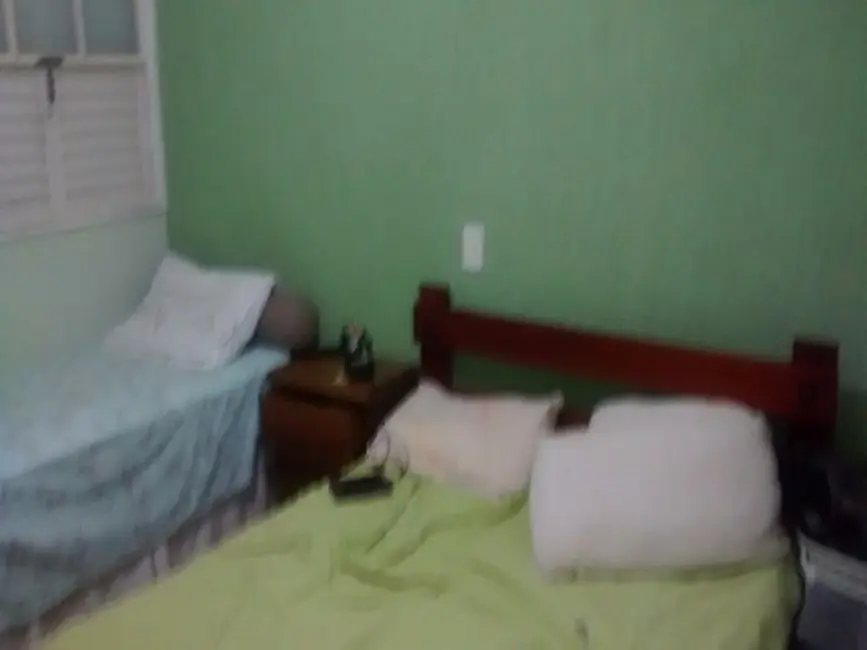 Casa com 2 quartos à venda, 170m2 em Vila Santana, Sorocaba - SP - imagem 2 Foto 2 de Casa com 2 quartos à venda, 170m2 em Vila Santana, Sorocaba - SP