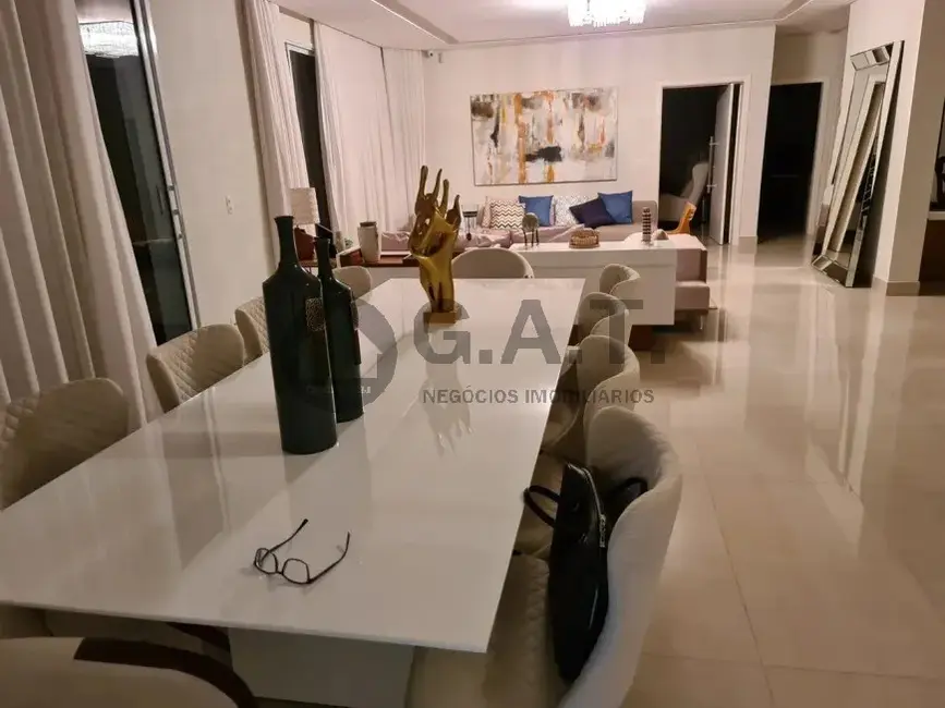 Foto 2 de Casa de Condomínio com 4 quartos à venda, 559m2 em Chácaras Reunidas São Jorge, Sorocaba - SP