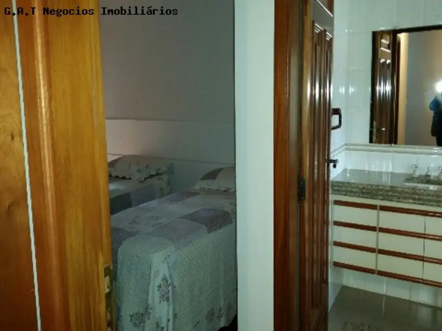 Foto 6 de Casa de Condomínio com 3 quartos à venda, 426m2 em Aracoiaba Da Serra - SP