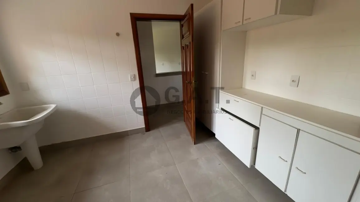 Foto 2 de Casa de Condomínio com 4 quartos à venda, 426m2 em Aracoiaba Da Serra - SP
