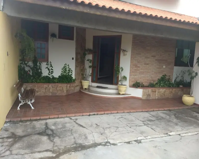 Foto 7 de Casa com 4 quartos para alugar, 300m2 em Parque Morumbi, Votorantim - SP