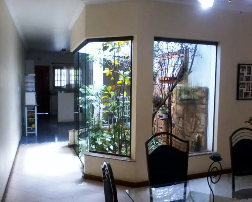 Foto 9 de Casa com 4 quartos para alugar, 300m2 em Parque Morumbi, Votorantim - SP