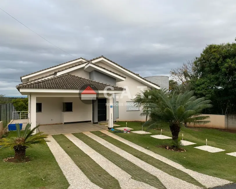 Foto 2 de Casa de Condomínio com 3 quartos à venda, 485m2 em Aracoiaba Da Serra - SP