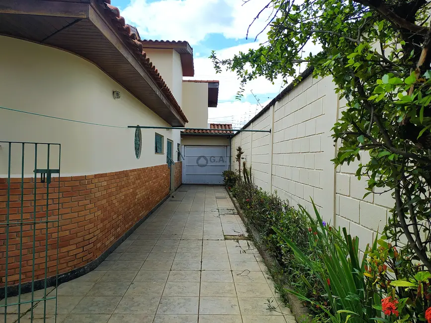 Foto 3 de Casa com 3 quartos à venda, 275m2 em Jardim Europa, Sorocaba - SP