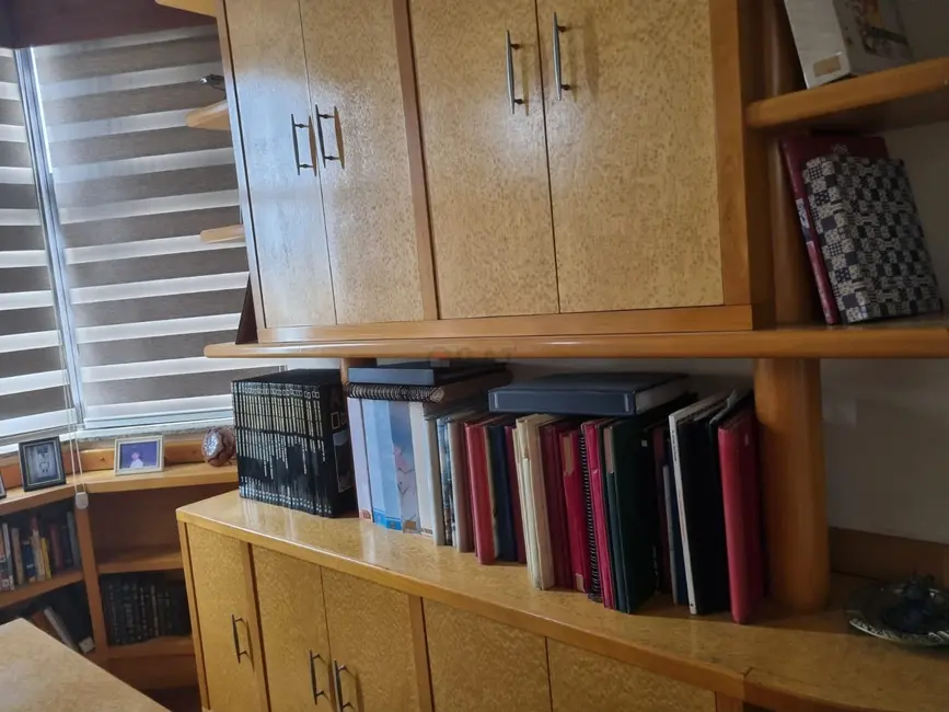 Apartamento com 3 quartos à venda, 250m2 em Centro, Sorocaba - SP - imagem 5 Foto 5 de Apartamento com 3 quartos à venda, 250m2 em Centro, Sorocaba - SP