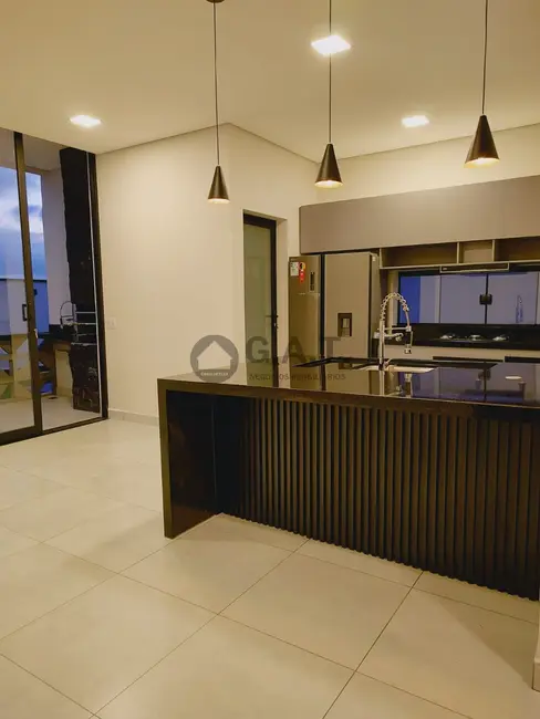 Foto 2 de Casa de Condomínio com 3 quartos à venda, 180m2 em Green Valley, Votorantim - SP