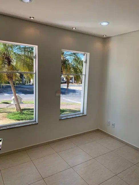 Casa de Condomínio com 3 quartos para alugar em Chácaras Reunidas São Jorge, Sorocaba - SP - imagem 6 Foto 6 de Casa de Condomínio com 3 quartos para alugar em Chácaras Reunidas São Jorge, Sorocaba - SP