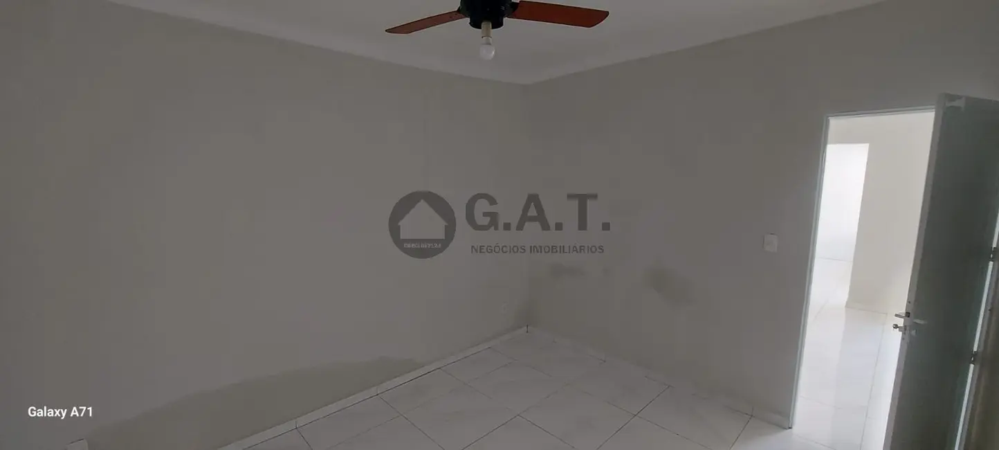 Foto 6 de Casa com 2 quartos para alugar, 98m2 em Vila Hortência, Sorocaba - SP