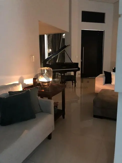 Foto 9 de Casa de Condomínio com 3 quartos à venda, 470m2 em Aracoiaba Da Serra - SP