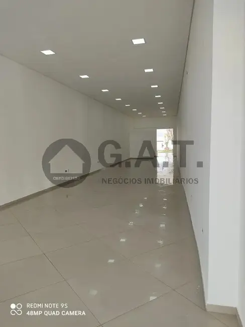 Sala Comercial à venda, 200m2 em Centro, Sorocaba - SP - imagem 3 Foto 3 de Sala Comercial à venda, 200m2 em Centro, Sorocaba - SP