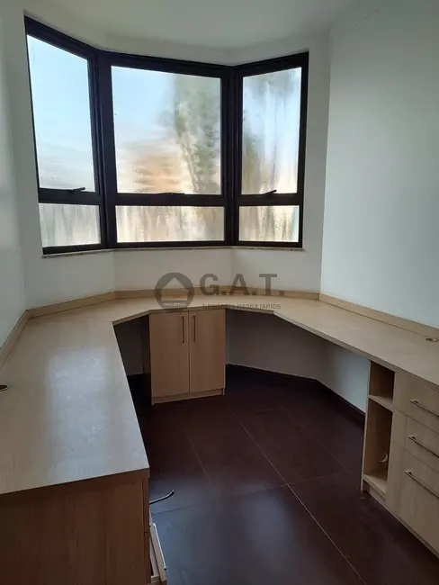 Casa de Condomínio com 3 quartos à venda, 250m2 em Iporanga, Sorocaba - SP - imagem 9 Foto 9 de Casa de Condomínio com 3 quartos à venda, 250m2 em Iporanga, Sorocaba - SP