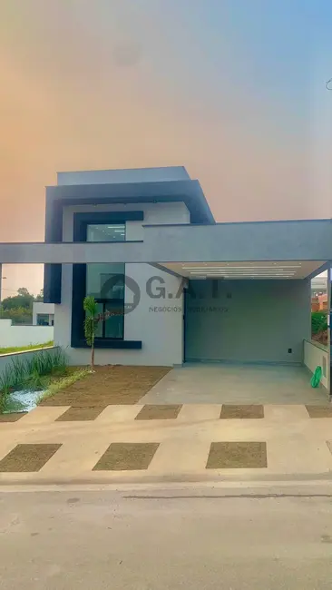 Foto 3 de Casa de Condomínio com 3 quartos à venda, 120m2 em Horto Florestal, Sorocaba - SP