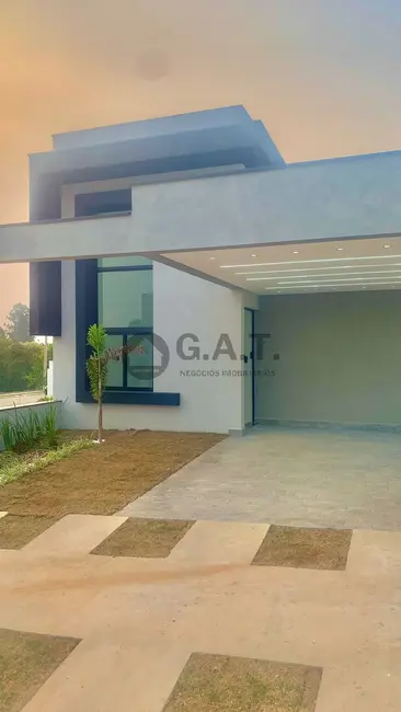 Foto 1 de Casa de Condomínio com 3 quartos à venda, 120m2 em Horto Florestal, Sorocaba - SP