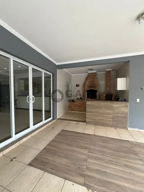 Foto 5 de Casa de Condomínio com 3 quartos para alugar, 300m2 em Sorocaba - SP